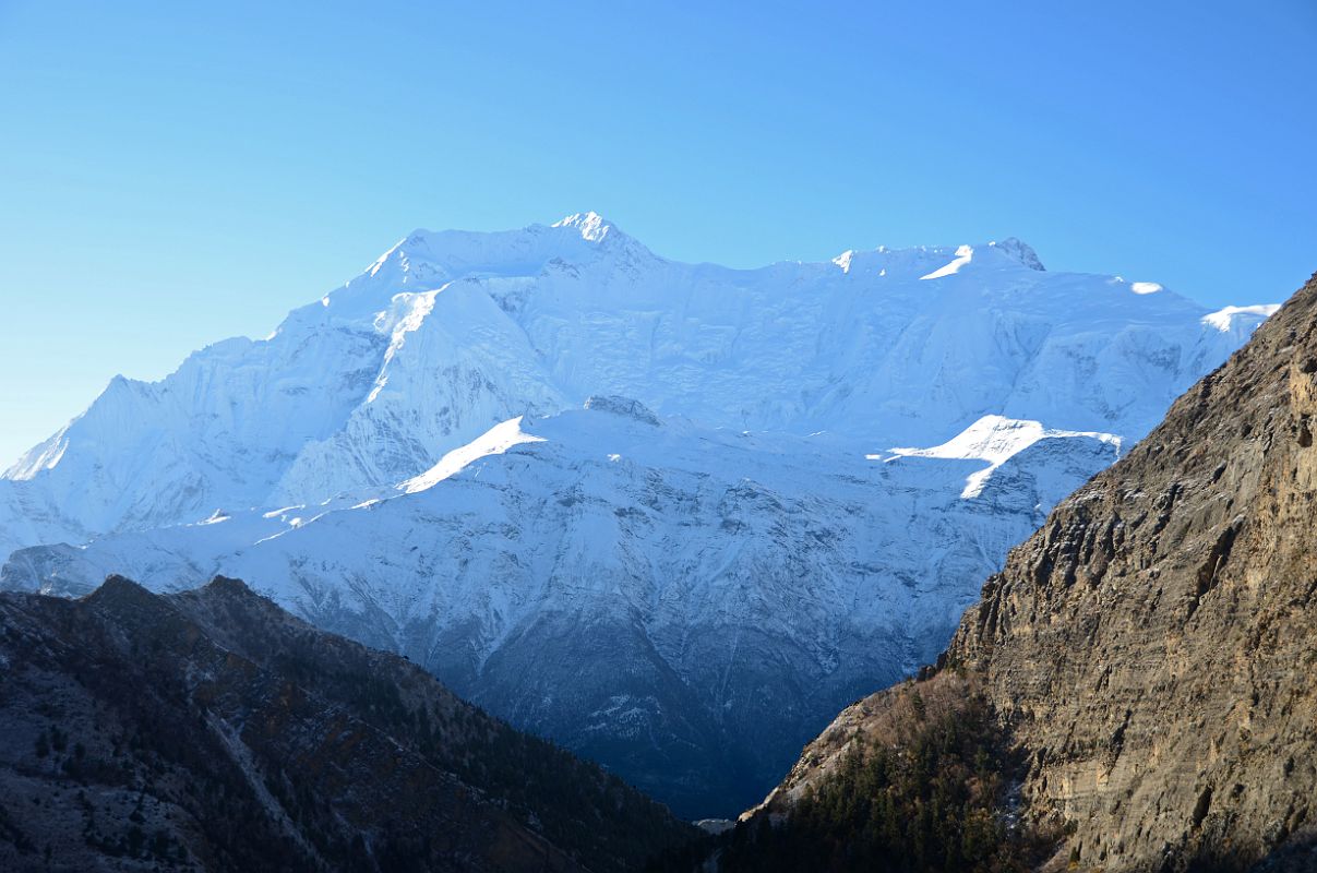 08 Annapurna II And Annapurna IV Early Morning From Waterfall Camp On The Way To Chulu Far East 